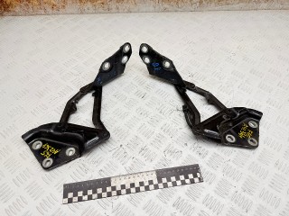 петля капота Volkswagen Touareg 1 поколение 2006, 3.0 л., BKS, дизель, АКПП, внедорожник 5 дв., полный привод, 7L6823301, 7L6823302