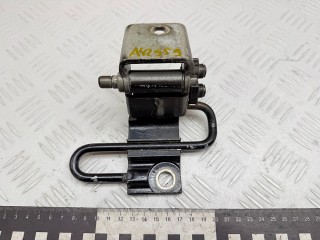 петля двери Volkswagen Touareg 1 поколение 2006, 3.0 л., BKS, дизель, АКПП, внедорожник 5 дв., полный привод, 7L0833411