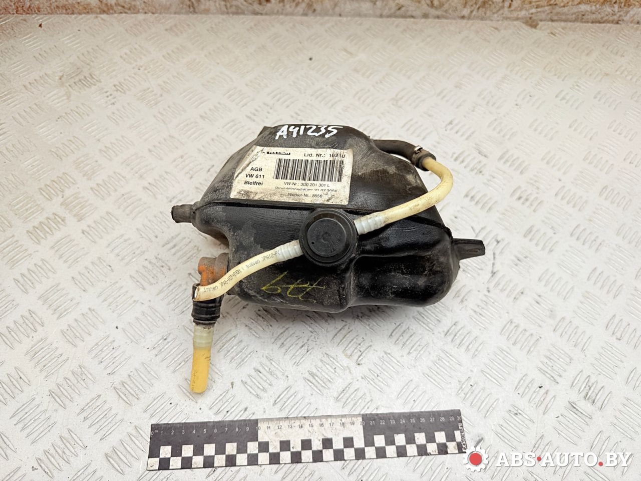 бачок расширительный Volkswagen Phaeton 1 поколение 2006, 3.2 л., бензин, АКПП, 3D0201301L, 3D0201303E - фото №1