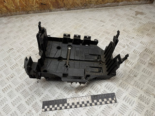 полка аккумулятора Citroen C5 2 поколение 2013, 2.0 л., RHH (DW10CTED4), дизель, МКПП, универсал, 9686469580