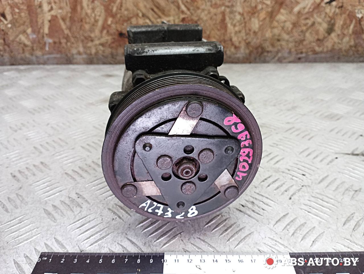 компрессор кондиционера Citroen C3 1 поколение 2005, 1.6 л., дизель, R134A, SD6V121439, SD6V121449, SD6V121450, SD6V121450F, SD6V121490F, SD6V121907, SD6V121908, SD6V121926, SD6V121927, SD6V121940, SD6V121941, 1608881380, 6189501960, 9639078180, 9646273380, 9646273880, 9671453780, 9671456680, 9684480480, 9800822280, 6189509160, 6453GZ, 6453JL, 6453LN, 6453QE, 6453QF, 6453QG, 6453QH, 6453XJ, 6453XK, 6453XP, 6453XQ, 648714, 648722, 648723, 9655191580, 9655191680, 9800821980, SD6V121438F - фото №1