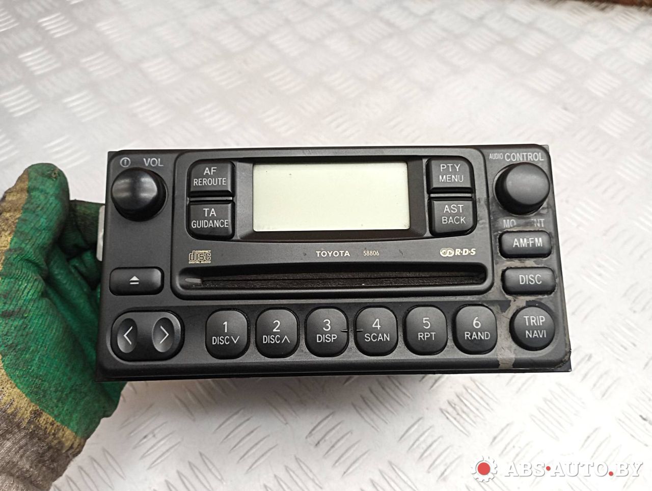 магнитола Toyota RAV4 2 поколение (XA20) 2003, 2.0 л., 1CD-FTV, дизель, МКПП, внедорожник 5 дв., 8612042061, CQTT3070AA - фото №1