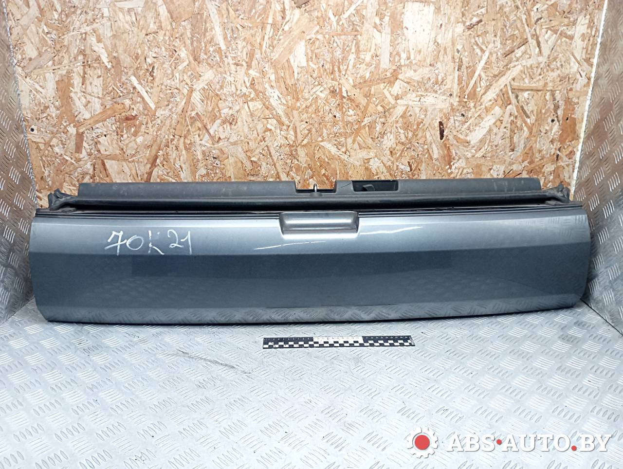 борт откидной Peugeot 3008 1 поколение 2011, 1.6 л., дизель, робот, передний привод, правый руль, 9684852280 - фото №1