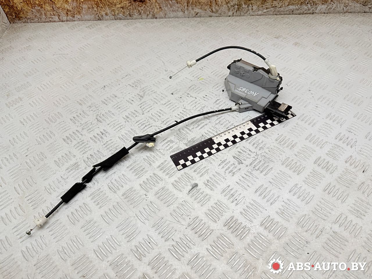 замок двери задней левой Peugeot 3008 1 поколение 2011, 2.0 л., RHH (DW10CTED4), дизель, робот, PSA833322, A02329 - фото №1