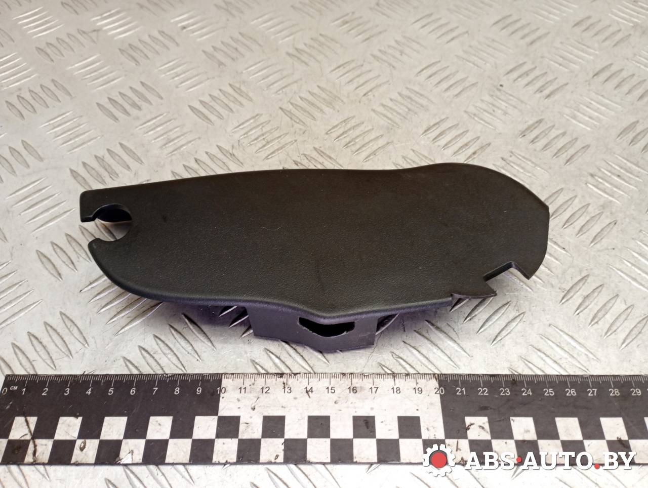 пластик (накладка) сиденья Peugeot 5008 1 поколение 2011, 1.6 л., дизель, МКПП, передний привод, 156027202 - фото №1