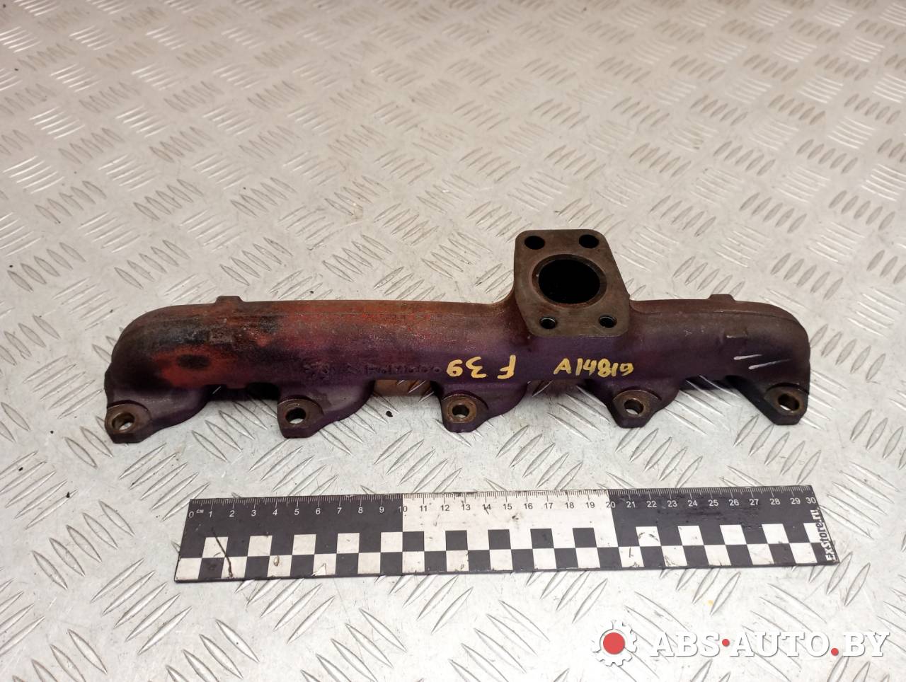 коллектор выпускной Peugeot 5008 1 поколение 2011, 1.6 л., дизель, МКПП, передний привод - фото №1