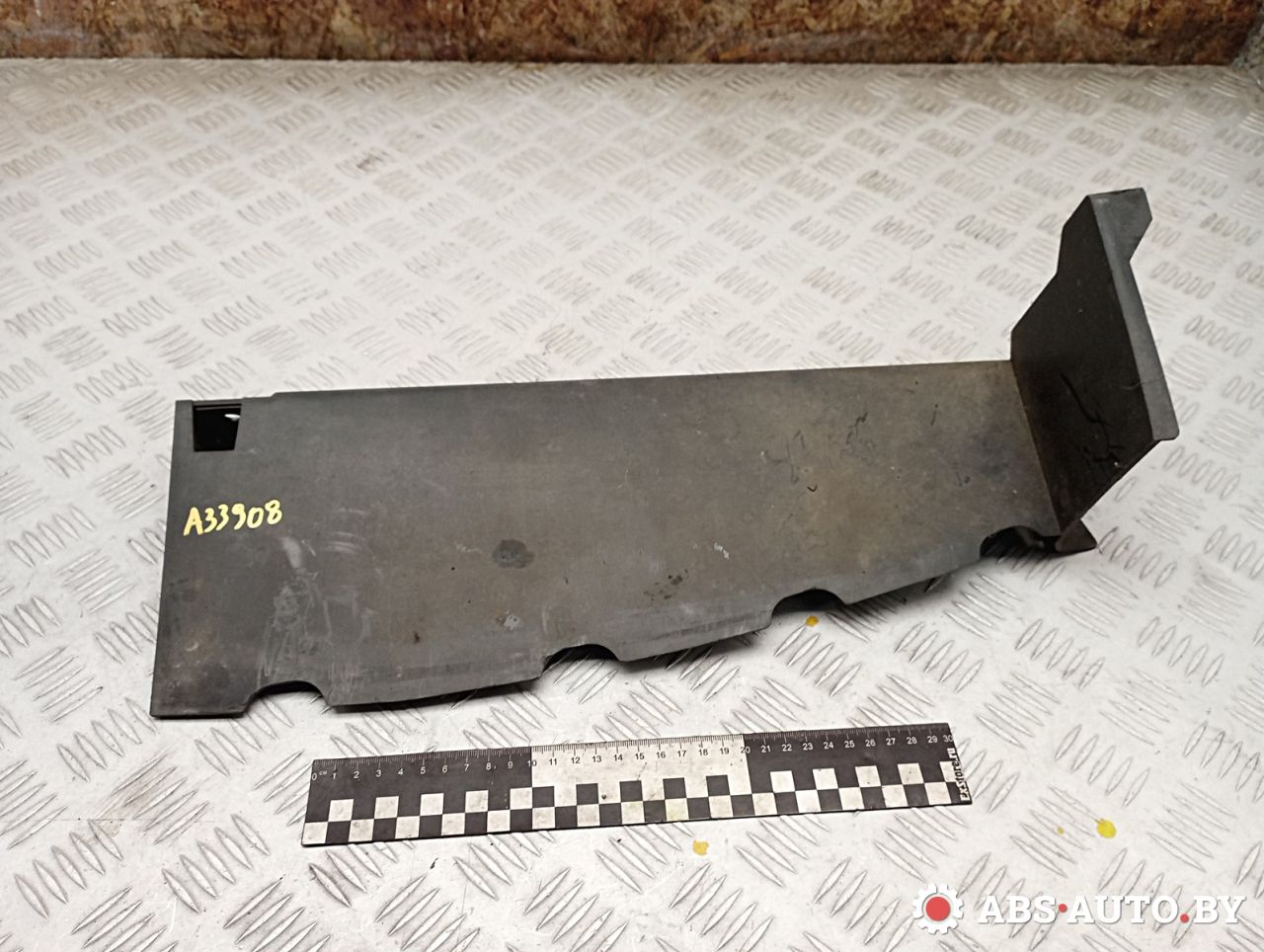 воздуховод (дефлектор) радиатора Mazda 6 GG 2003, 2.0 л., бензин, МКПП, правый руль, GJ6A56253 - фото №1