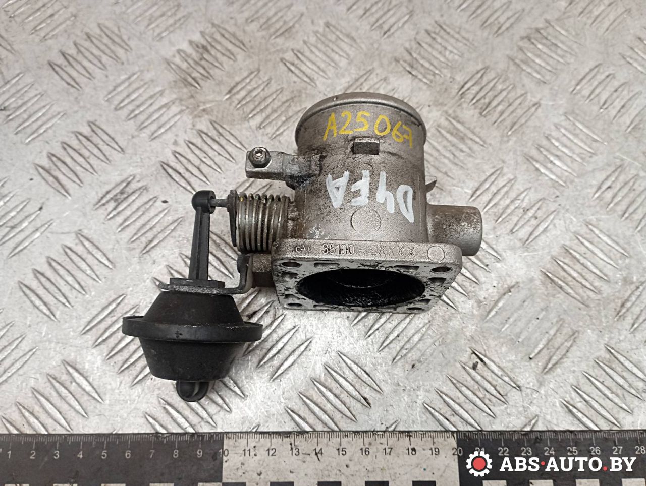 заслонка дроссельная Kia Rio 2 поколение 2007, 1.5 л., дизель, 351002XXXX - фото №1