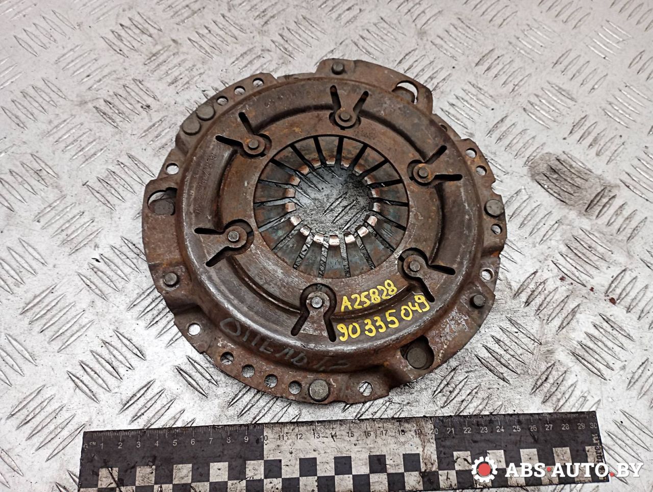 корзина сцепления Opel Corsa C 2001, 1.2 л., бензин, 90335049, 411804902 - фото №1