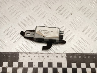 усилитель антенны Peugeot 308 T9 2014, 1.6 л., дизель, МКПП, хетчбэк 5 дв., правый руль, 9678016880, 81637600