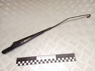 щеткодержатель (поводок стеклоочистителя, дворник) Peugeot 406 1 поколение [рестайлинг] 2002, 2.0 л., дизель, МКПП, универсал, 71598