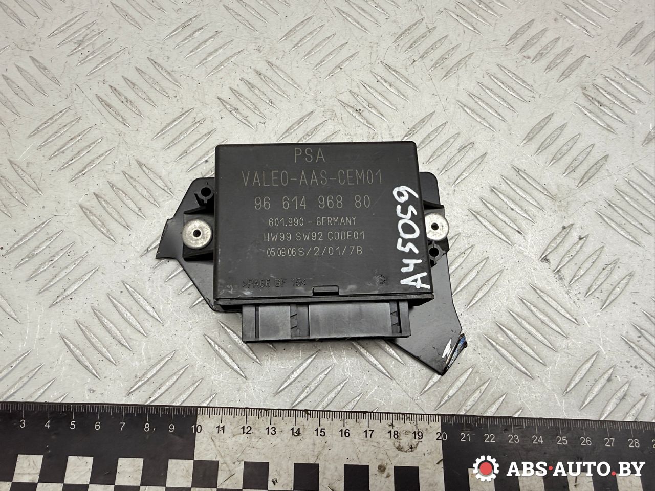 блок управления парктрониками Peugeot 207 1 поколение 2006, 1.6 л., 9HZ (DV6TED4), дизель, МКПП, хетчбэк 5 дв., 9661496880 - фото №1