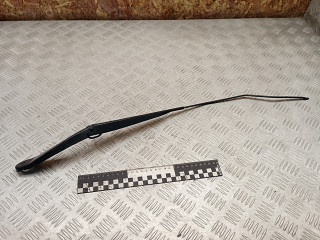 щеткодержатель (поводок стеклоочистителя, дворник) Renault Megane 2 поколение 2006, 8200417219