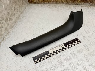обшивка крышки багажника Volkswagen Touareg 1 поколение 2006, 3.0 л., BKS, дизель, АКПП, внедорожник 5 дв., полный привод, 7L6867672C