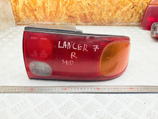фонарь задний правый Mitsubishi Lancer 7 поколение 1995, седан, 0431563R