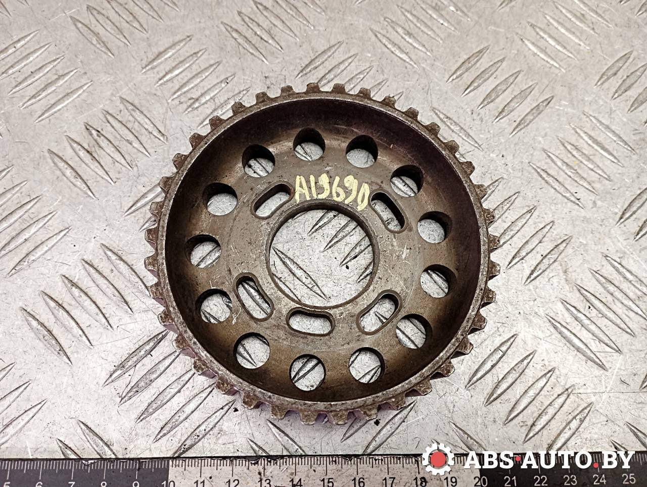 шкив распредвала Ford Fiesta 4 поколение 1996, 1.8 л., дизель, 89FF6A256AB - фото №1