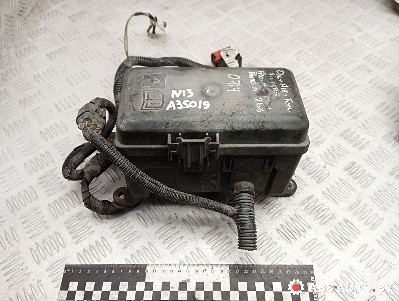 блок предохранителей Ford Transit 7 поколение 2007, 2.4 л., дизель, МКПП, микроавтобус, 6C1T14A076AA, 6C1T14A067AA, 6C1T9K499AEB - фото №1