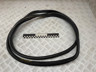 уплотнитель двери Opel Vectra B 1997, 2.0 л., Y 20 DTL, дизель, МКПП