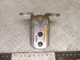 петля двери Nissan Primera P12 2005, 2.2 л., дизель, МКПП, хетчбэк 5 дв.