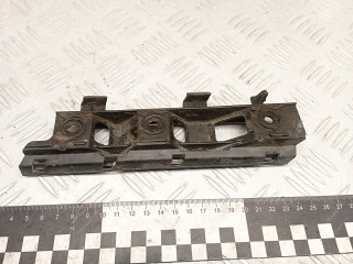 крепление бампера Volkswagen Passat B6 2009, 2.0 л., дизель, МКПП, универсал, 3C0807184