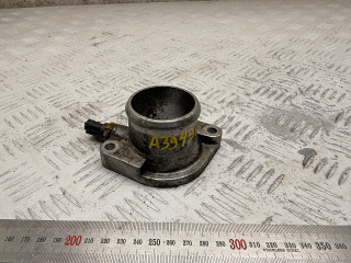 фланец (тройник) системы охлаждения Mitsubishi Pajero 3 поколение 2002, 3.2 л., дизель, МКПП, внедорожник 3 дв., полный привод, ME203678