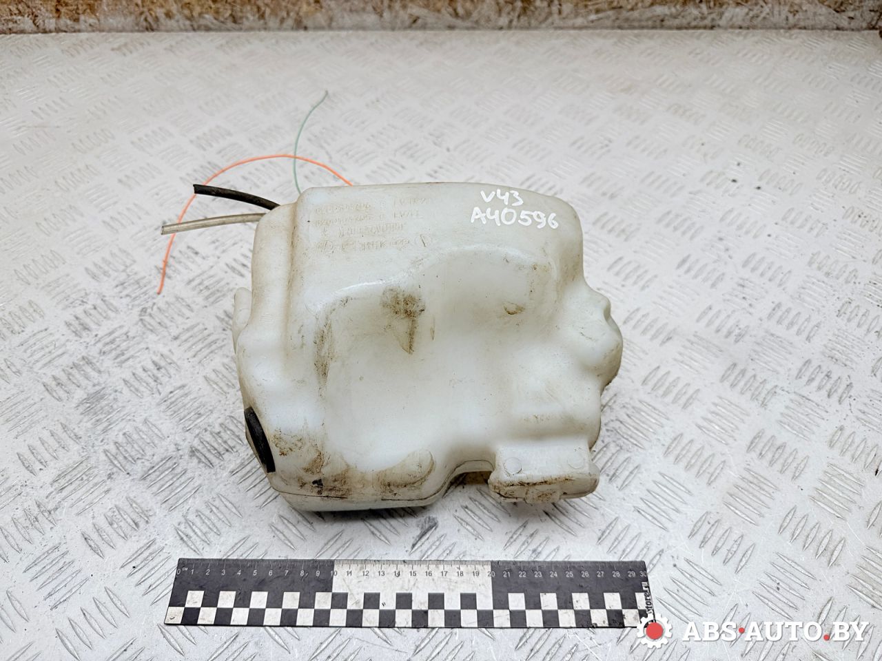 бачок омывателя Renault Scenic 2 поколение 2005, 1.6 л., бензин, МКПП, 8200104705B, 8200104706B - фото №1