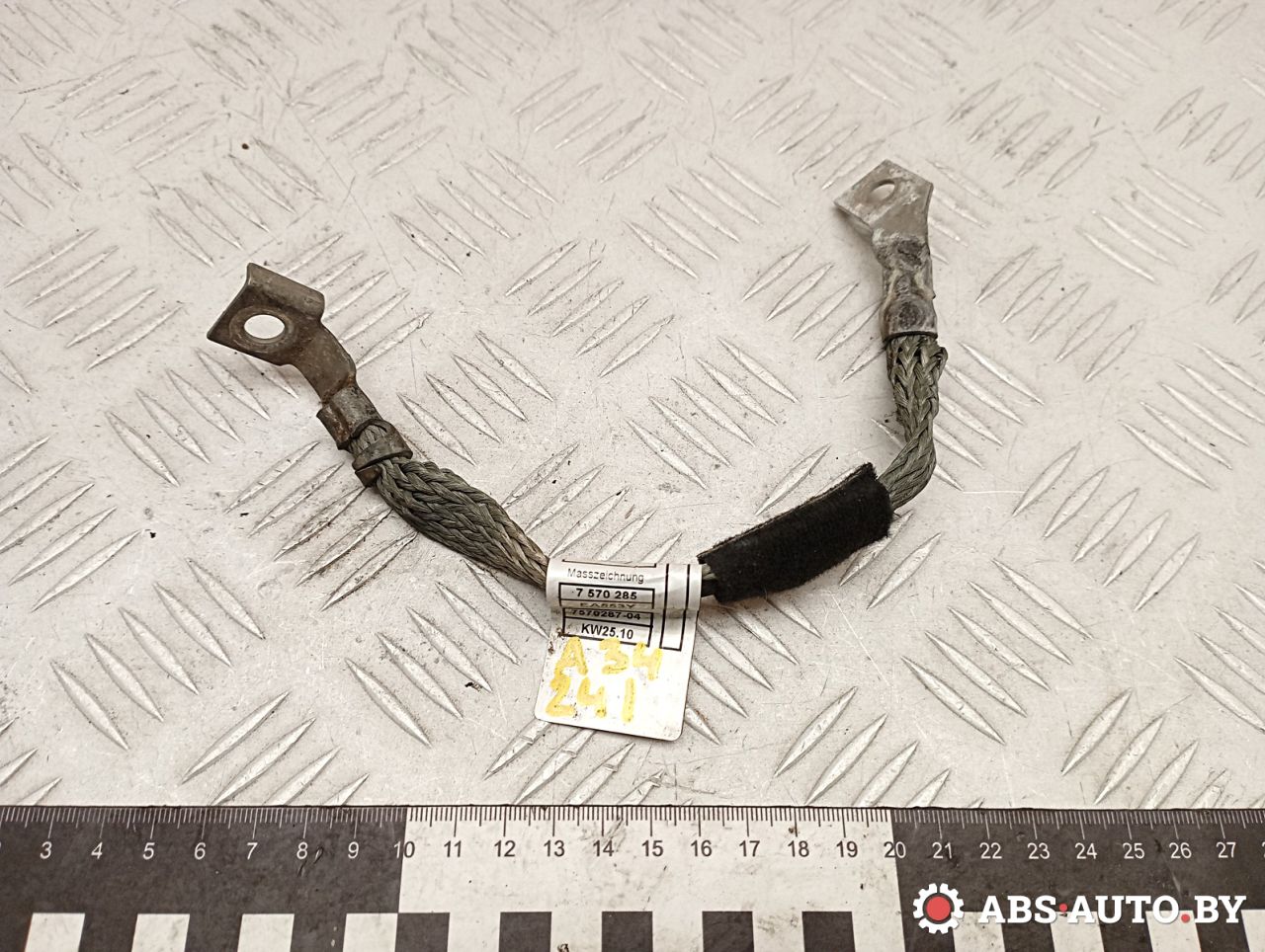 минусовой провод аккумулятора Mini Cooper 2 поколение 2010, 1.6 л., N16 B16 A, бензин, кабриолет, правый руль, 7570285, 7570287 - фото №1