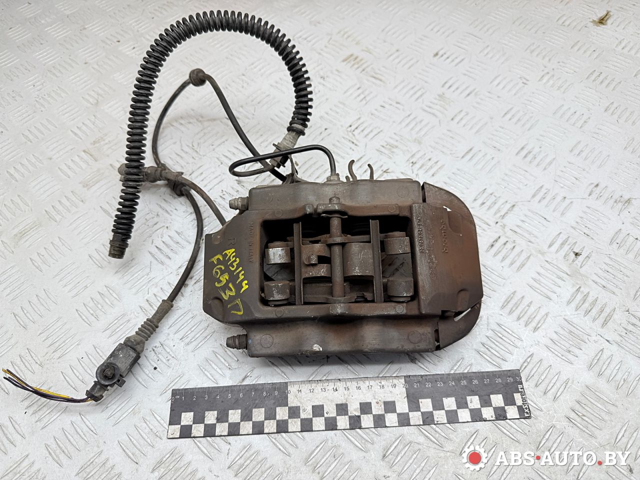 суппорт задний правый Volkswagen Touareg 1 поколение 2006, 3.0 л., BKS, дизель, АКПП, внедорожник 5 дв., полный привод, 207673045A, 7L6615424D, 7L6615424G, 7L6615424H, 7L6615424L - фото №1