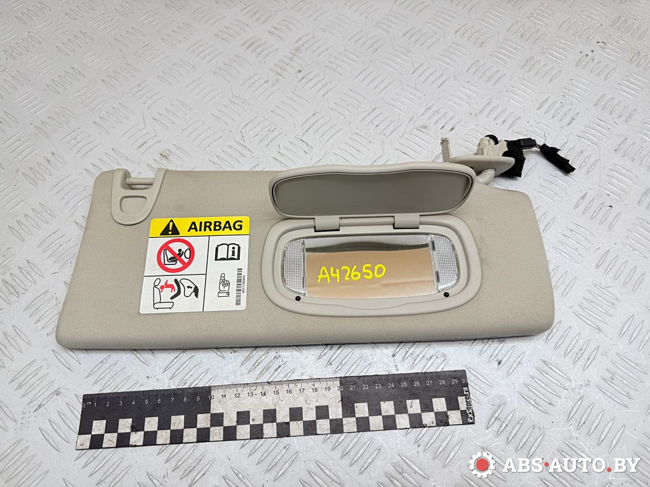 козырек солнцезащитный Jeep Cherokee 5 поколение 2016, 2.0 л., EBT, дизель, АКПП, внедорожник 5 дв., 68171003AA - фото №1