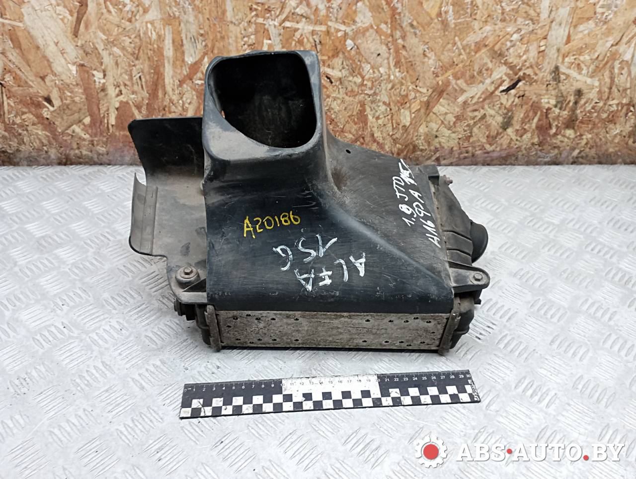 интеркулер Alfa Romeo 156 1 поколение 2001, 1.9 л., дизель, 60619007, 60686738, 1547884, IT1111 - фото №1