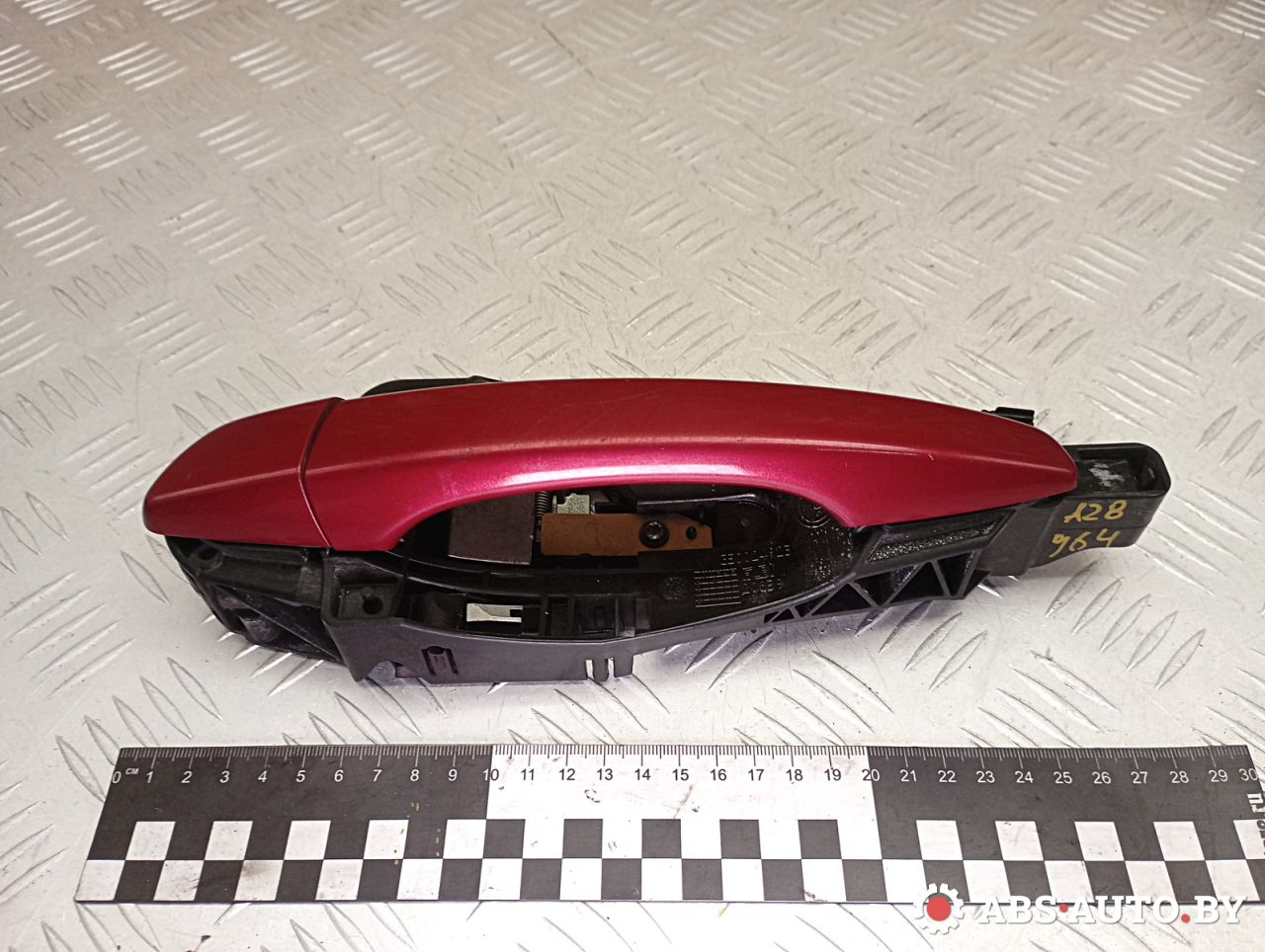 ручка наружная задняя левая Peugeot 308 T9 2014, 1.6 л., дизель, МКПП, хетчбэк 5 дв., правый руль, 9802977380 - фото №1