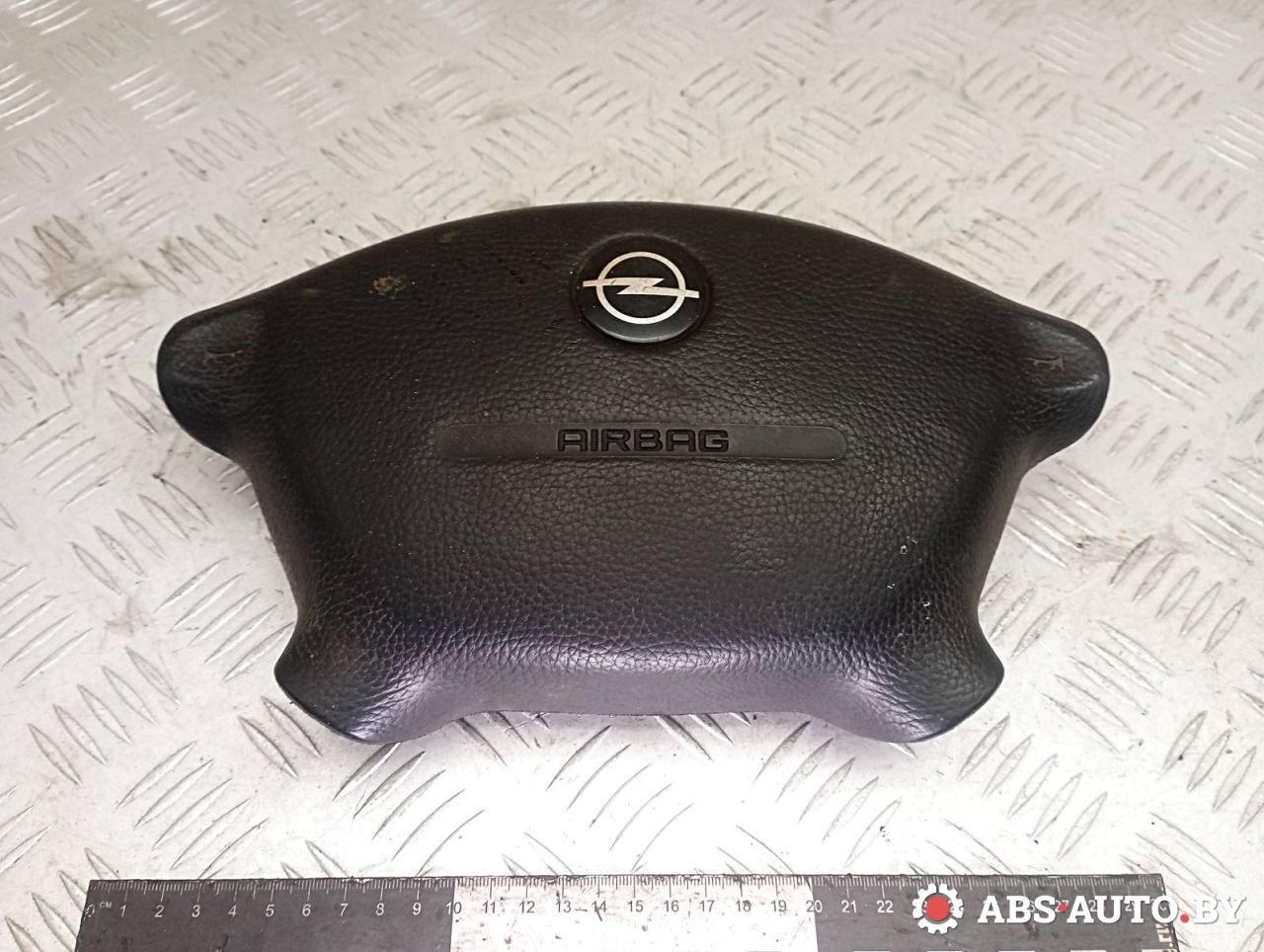 подушка безопасности водителя Opel Vectra B 1999, 1.6 л., бензин - фото №1