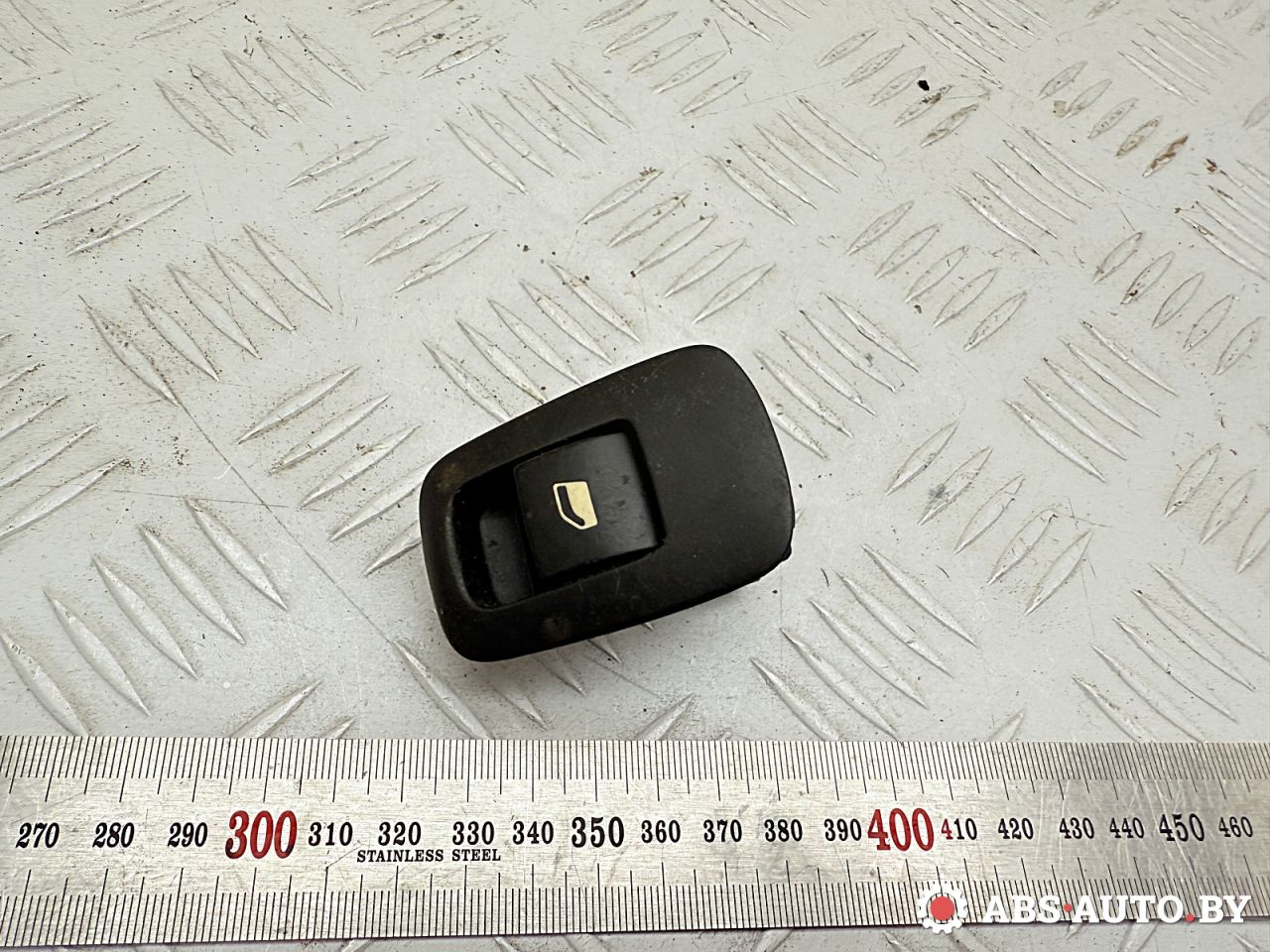 кнопка стеклоподъемника двери задней левой Citroen C4 Picasso 1 поколение 2009, 1.6 л., 9HZ (DV6TED4), дизель, АКПП, правый руль, 96639378ZD - фото №1