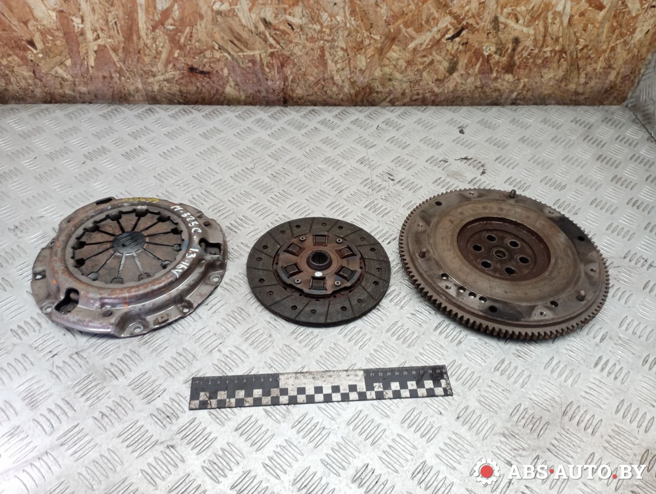 комплект сцепления Mazda 323C BA 1995, 1.3 л., бензин, B6S7 - фото №1