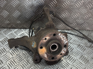 ступица передняя левая Renault Laguna 1 поколение 1995