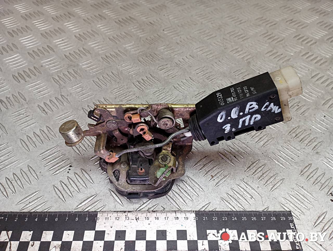 замок двери задней правой Opel Omega B 1996, 90532426, 90493703 - фото №1