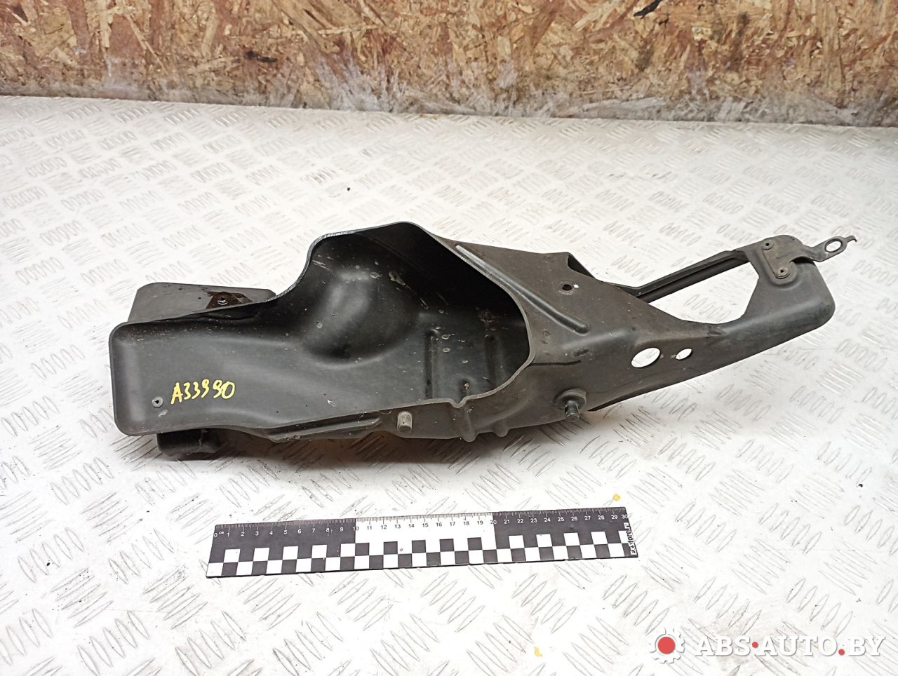 воздуховод интеркулера Honda Civic 8 поколение 2008, 2.2 л., N22A2, дизель, МКПП, хетчбэк 5 дв., правый руль, 19711RSRE10 - фото №1