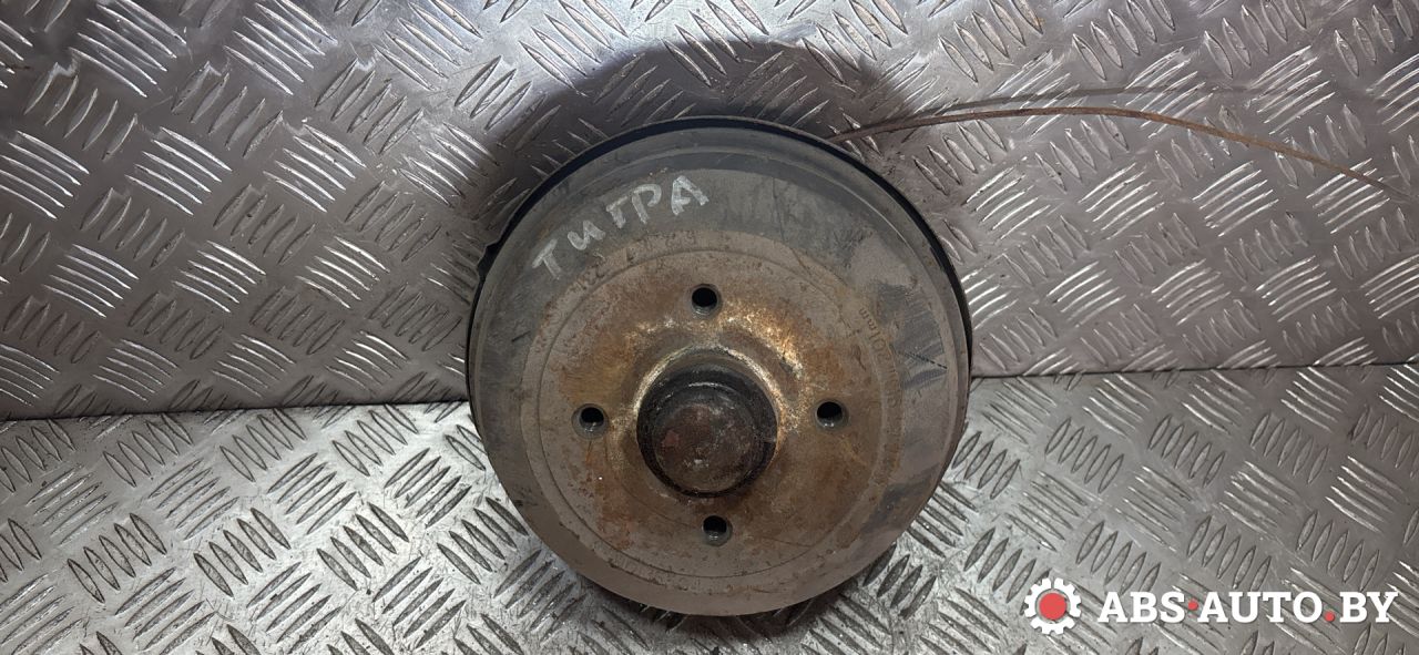 ступица задняя левая Opel Tigra 1 поколение 1998, 90135504 - фото №1