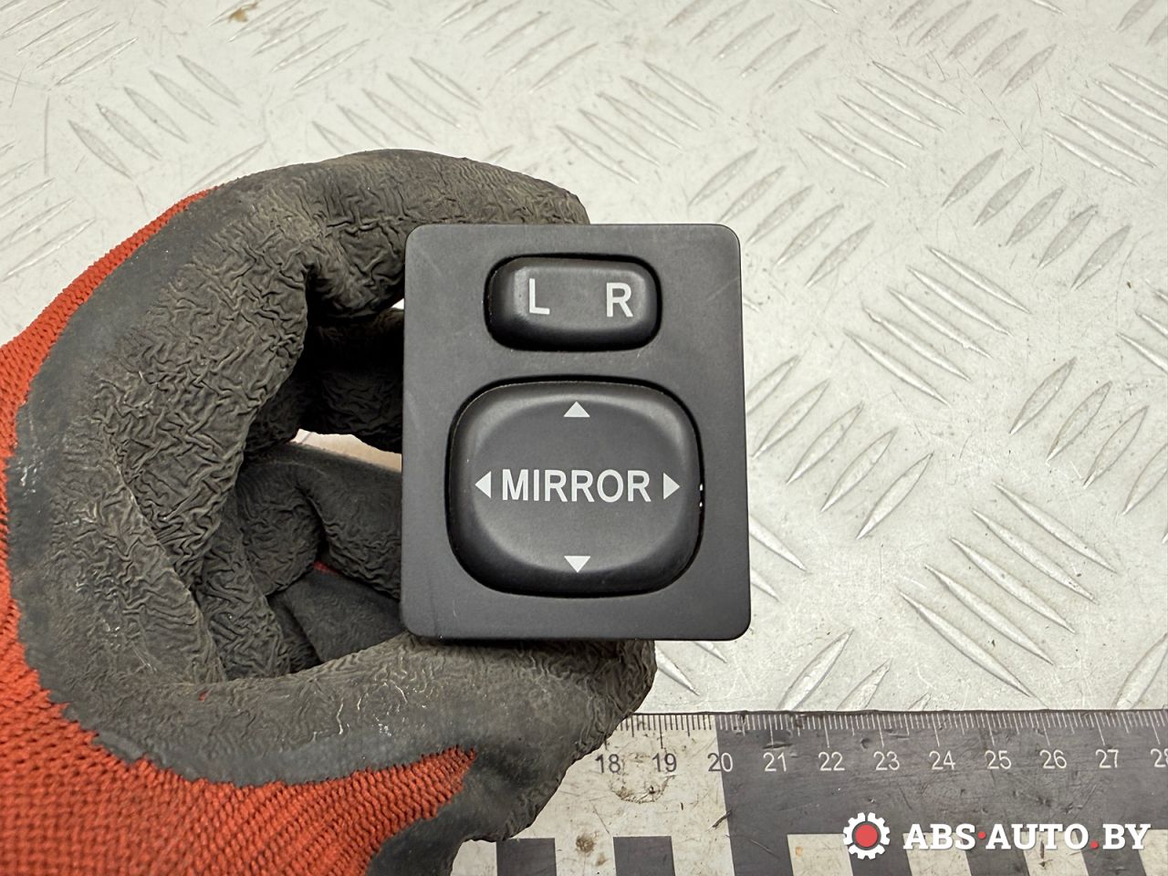 джойстик регулировки зеркал Toyota RAV4 2 поколение (XA20) 2003, 2.0 л., 1CD-FTV, дизель, МКПП, внедорожник 5 дв., 183574 - фото №1