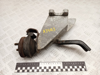 кронштейн двигателя Suzuki Grand Vitara 2 поколение 2008, 1.6 л., M16A, бензин, МКПП, внедорожник 3 дв., 1164164J00, 1161065J01