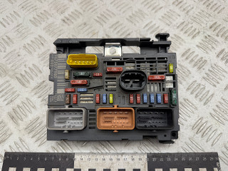 блок предохранителей Citroen C5 2 поколение 2013, 2.0 л., RHH (DW10CTED4), дизель, МКПП, универсал, 9675877980