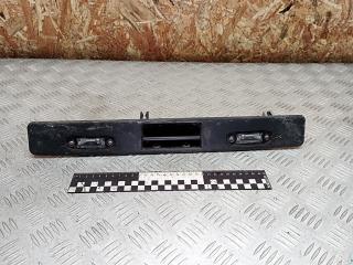 подсветка номера Volvo XC90 1 поколение 2005, 2.4 л., D 5244 T, дизель, АКПП, внедорожник 5 дв., полный подключаемый привод, правый руль, 30699743, 31253018, 31253006