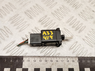 датчик заднего хода (лягушка) Mazda 6 GG 2003, 2.0 л., бензин, МКПП, правый руль, GJ6E66490