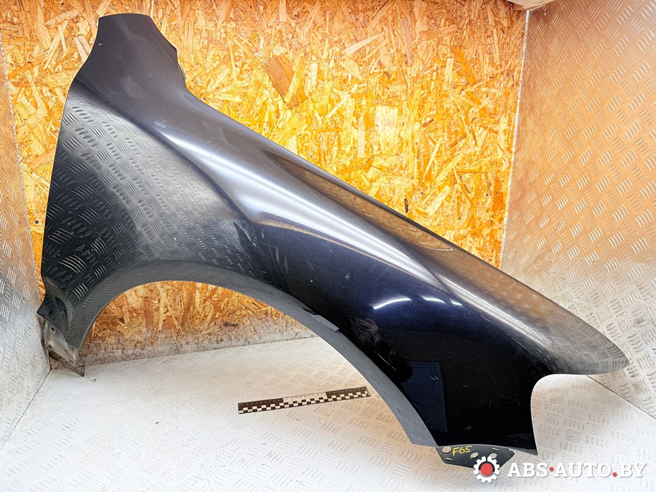 крыло переднее правое Volkswagen Touareg 1 поколение 2006, 3.0 л., BKS, дизель, АКПП, внедорожник 5 дв., полный привод - фото №1