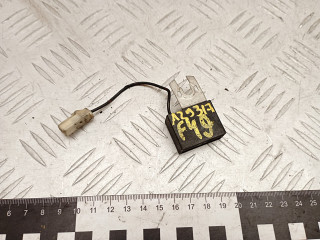 конденсатор Toyota RAV4 2 поколение (XA20) 2003, 2.0 л., 1CD-FTV, дизель, МКПП, внедорожник 5 дв., 9098005349