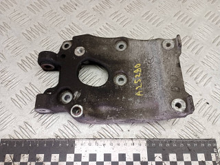 кронштейн компрессора кондиционера Citroen C3 1 поколение 2004, 1.4 л., дизель, 9641715380