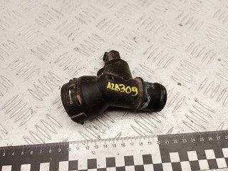 фланец (тройник) системы охлаждения Volkswagen Passat B6 2010, 1.4 л., CDGA, бензин, АКПП, универсал, 1K0122291AD