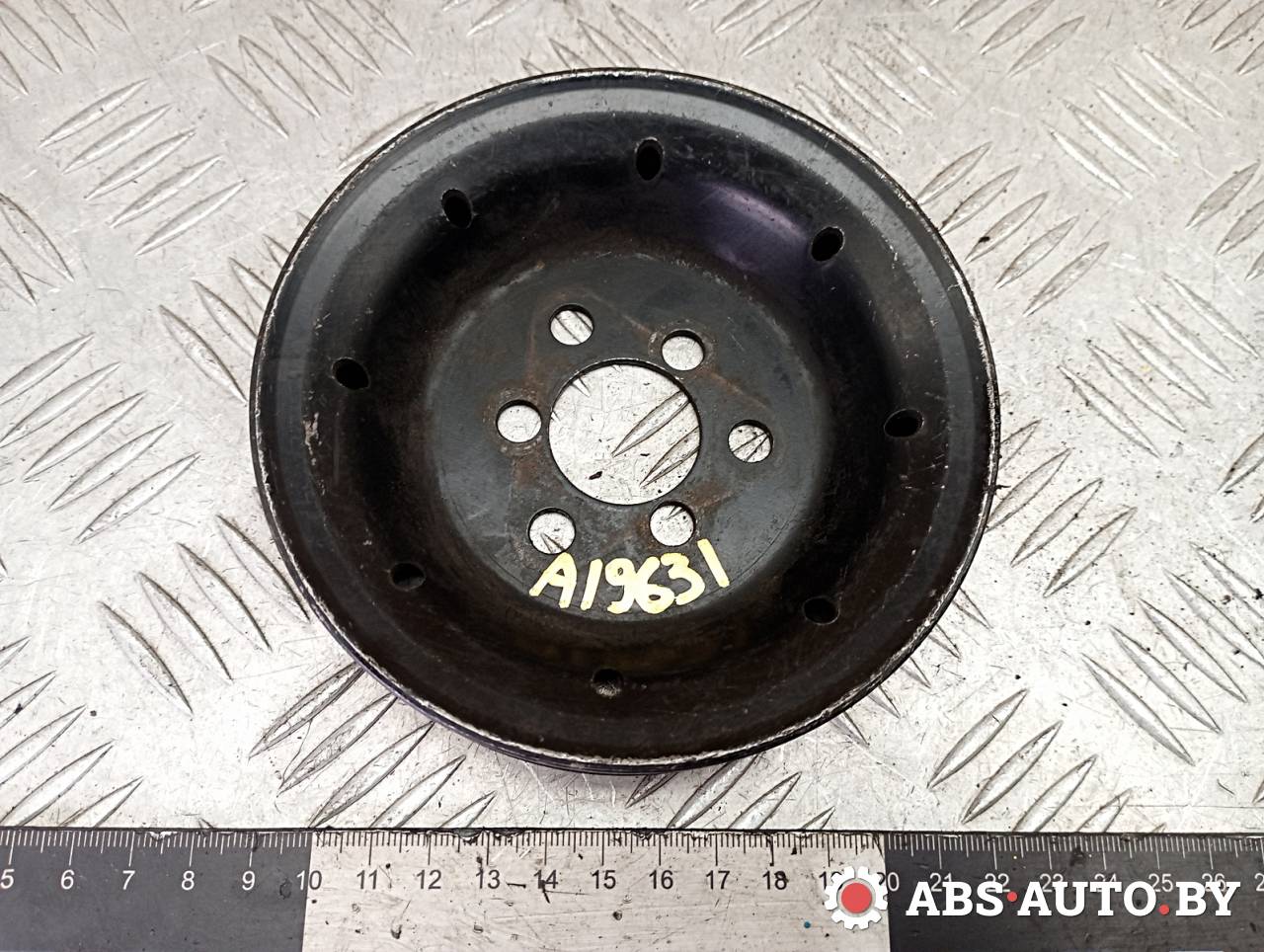 шкив насоса гидроусилителя Audi A4 B5 1997, 1.6 л., бензин, 058145255C - фото №1