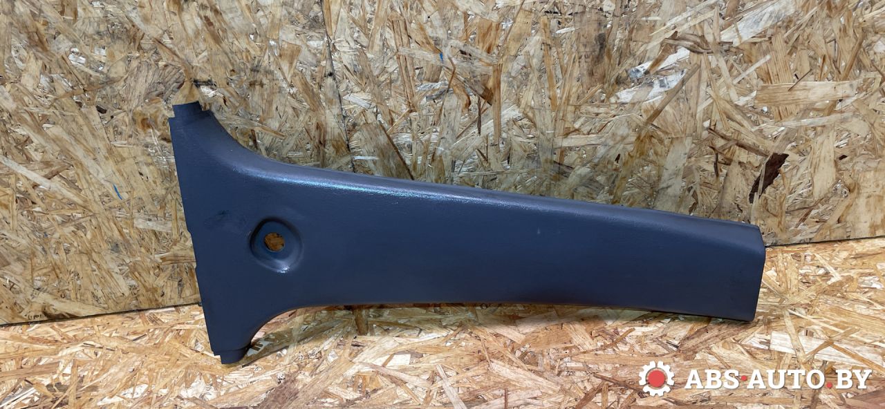 обшивка стойки центральной правой Toyota RAV4 2 поколение (XA20) 2003, 2.0 л., 1CD-FTV, дизель, МКПП, внедорожник 5 дв. - фото №1