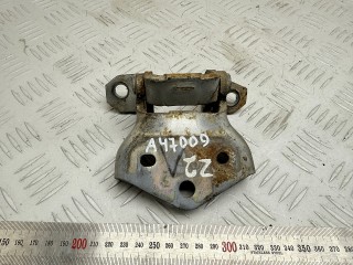 петля крышки багажника Mitsubishi Pajero 3 поколение [рестайлинг] 2003, 3.2 л., 4M41, дизель, МКПП, внедорожник 5 дв., MR436611